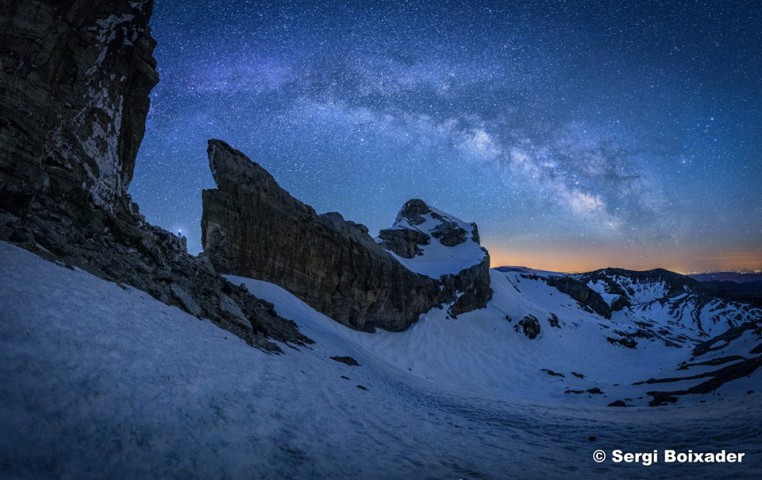 La Bretxa de Rotllan de nit