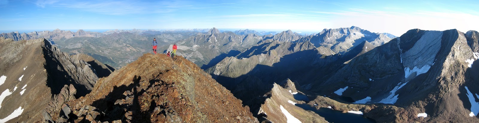 Ascensió a un 3000: Garmo Negro (3066 m)